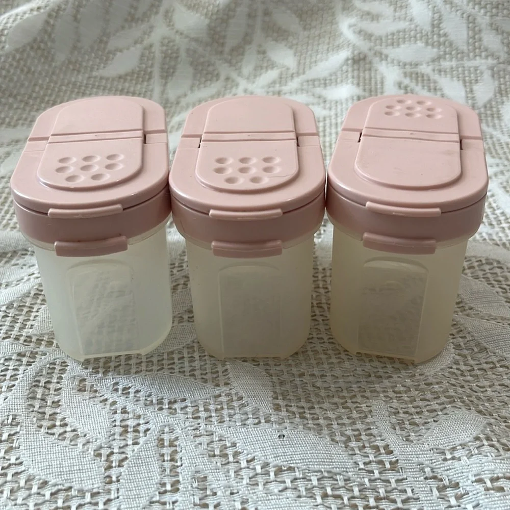 Tupperware Modular Mates Pink Spice Shakers Containers Set of 4